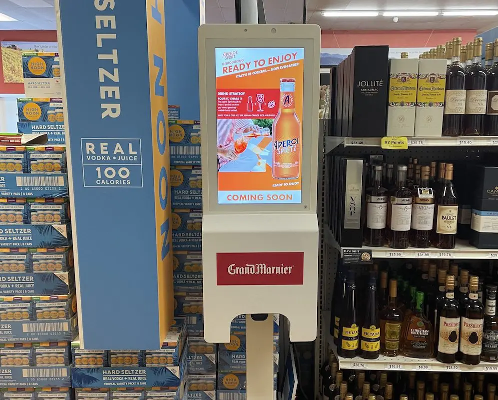 gand-marnier-metroclick-sanitation-kiosk