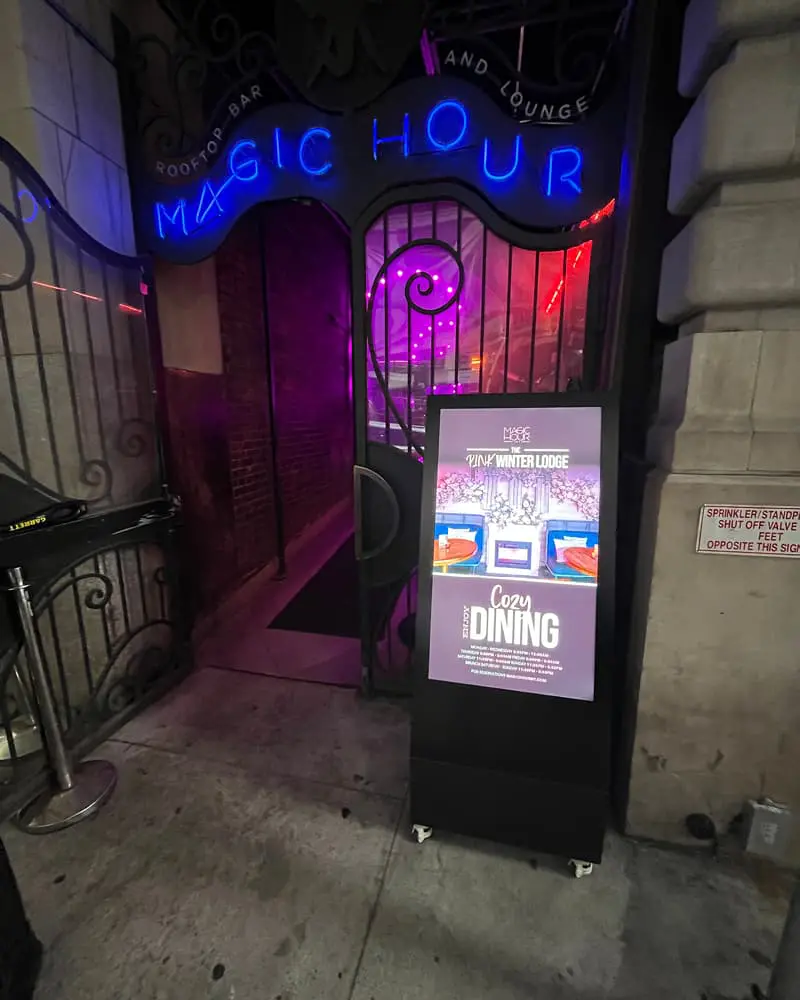 tao-pichi small-format-kiosk