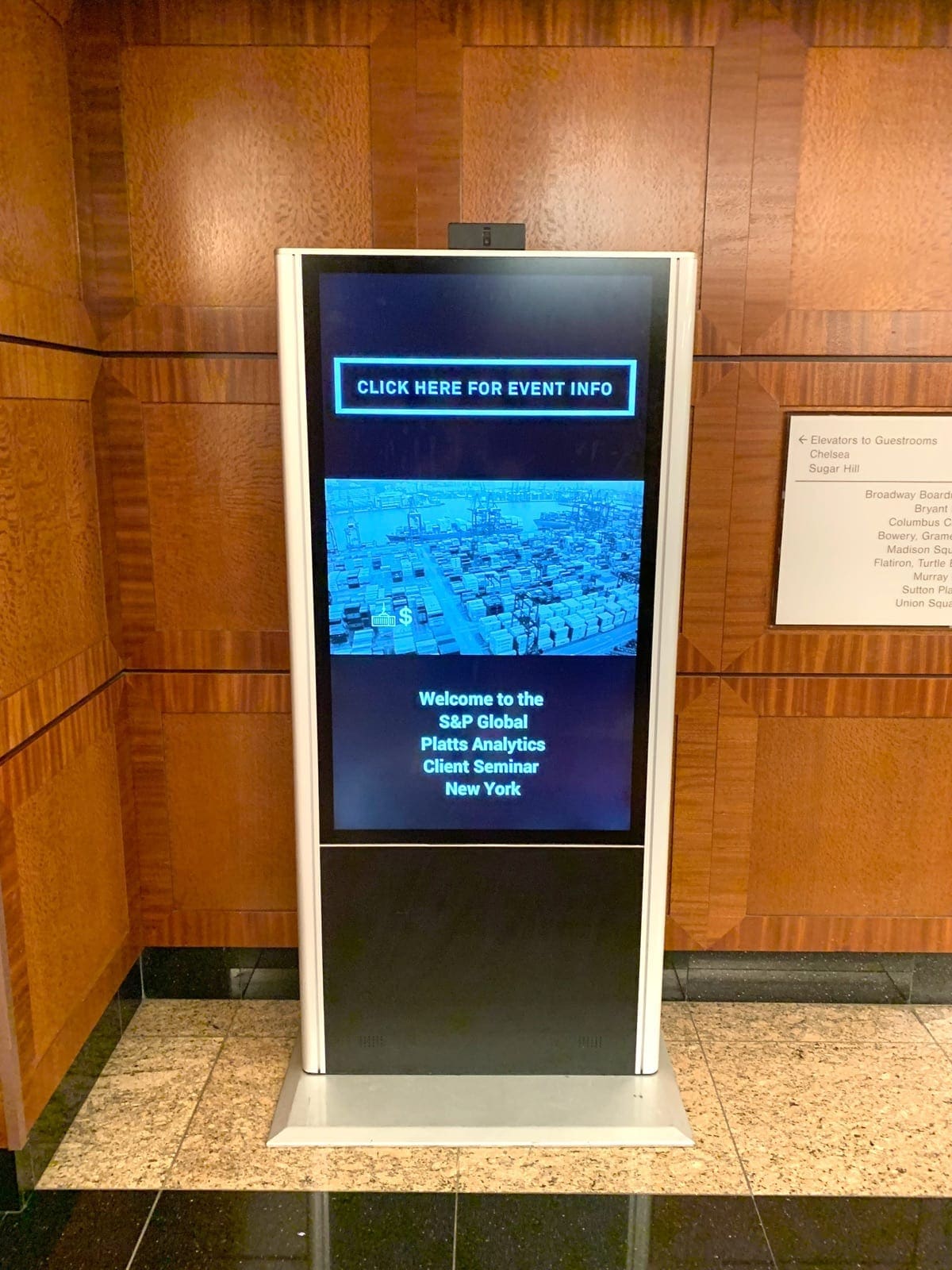 small-format-kiosk