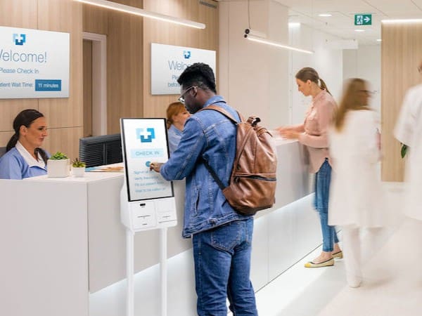 gand-marnier-metroclick-sanitation-kiosk